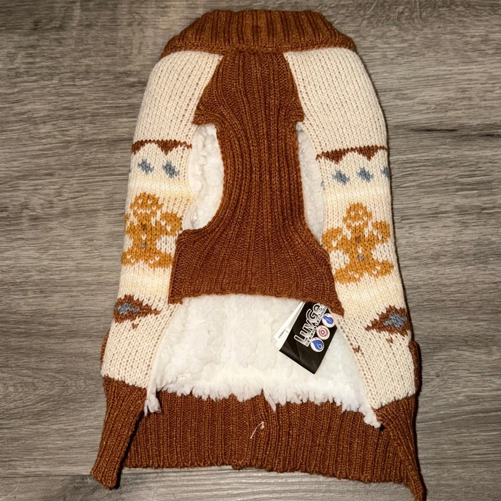 🇺🇸FIRM PRICE🇺🇸Brown and Cream Dog Sweater with Gingerbread Design